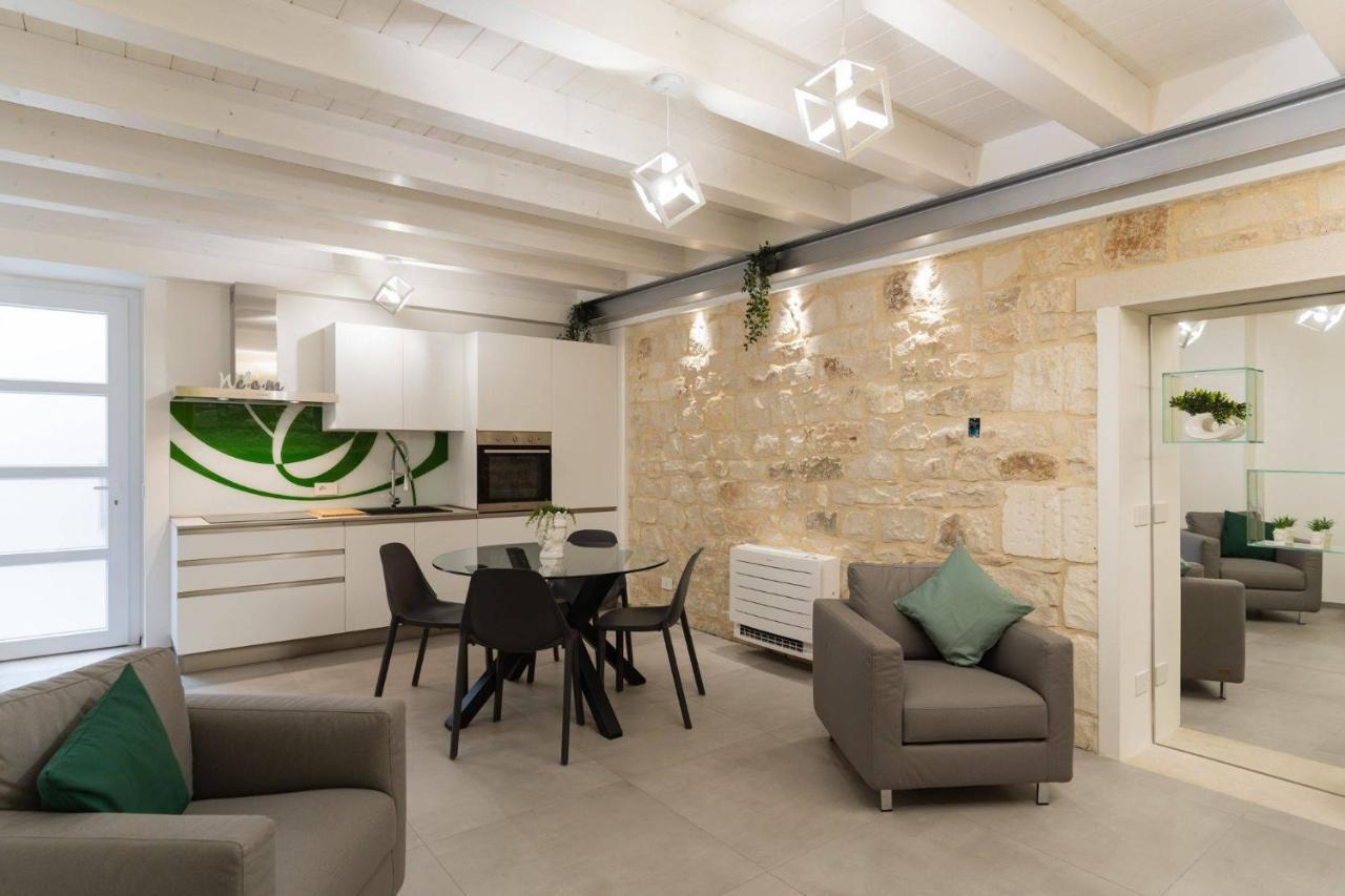 מודיקה Lovely Modern Apartment מראה חיצוני תמונה